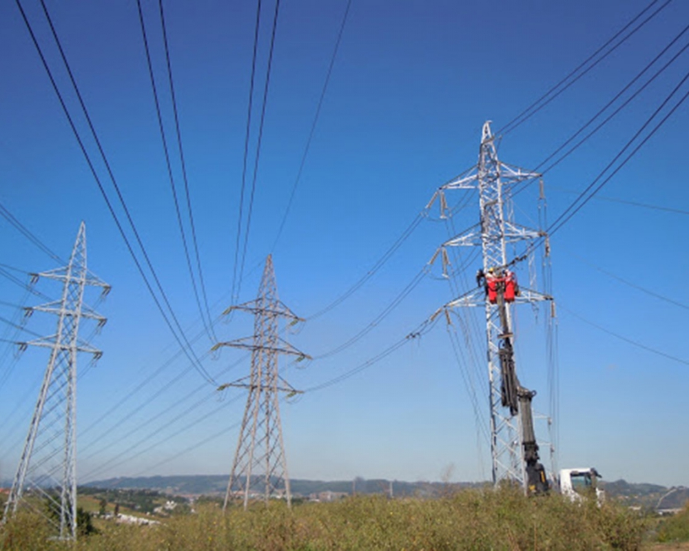 Reconductoring 132 kV KabirpurKaliakoir and KaliakoirTangail doublecircuit transmission lines